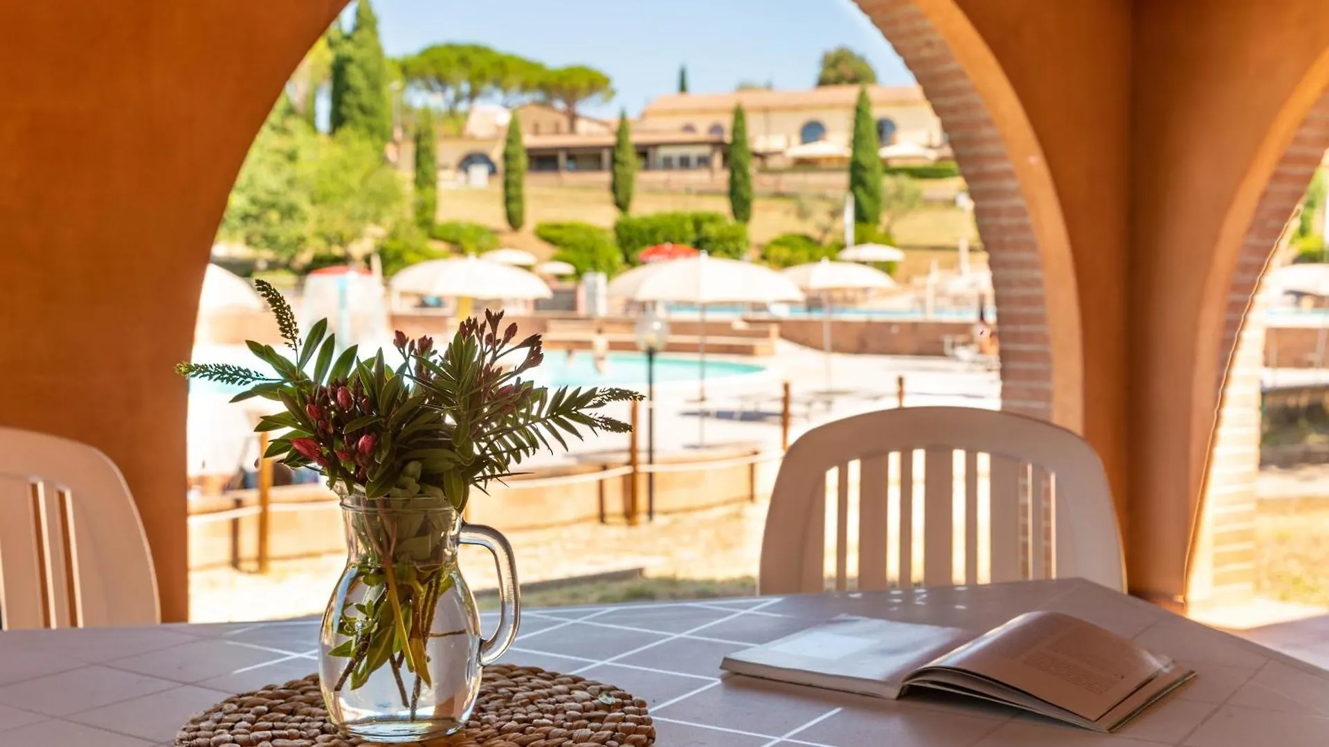 Isa-Residence With Swimming Pool Surrounded By Greenery Just 5 Minutes From Massa Marittima Apart Otel